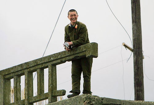 北朝鮮軍兵士のキラースマイル（画像：デイリーNK）
