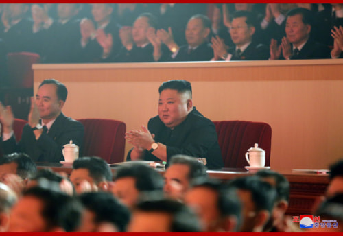 旧正月祝賀公演（2021年2月12日付朝鮮中央通信）