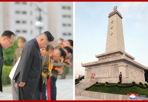 金正恩氏が中朝友誼塔に献花した（2021年7月29日付朝鮮中央通信）